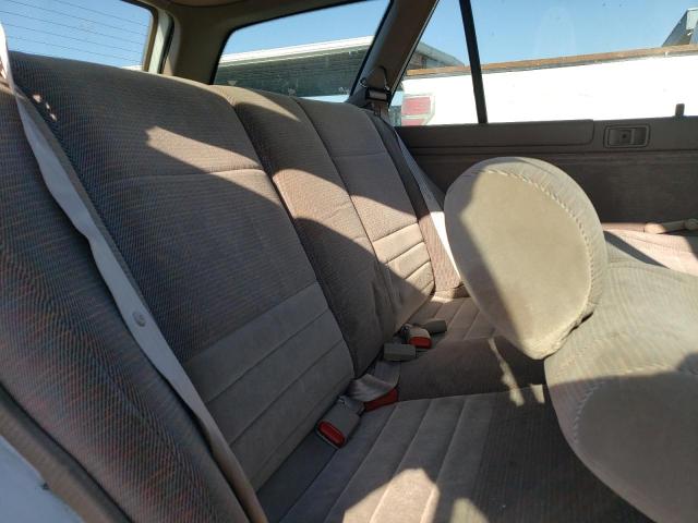 Photo 10 from auction – 1995 FORD ESCORT LX with VIN 3FASP15J0SR164269