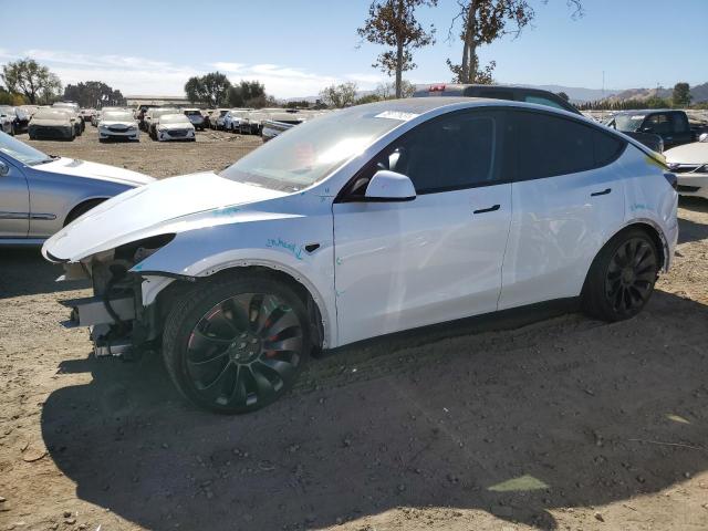 TESLA MODEL Y 2023 with VIN 7SAYGDEF2PF943315 - Photo from auction