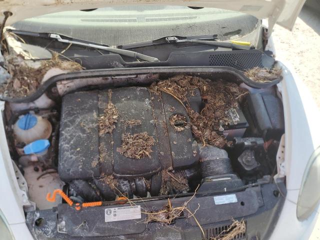 Photo 11 from auction – 2013 VOLKSWAGEN BEETLE with VIN 3VW5P7AT6DM823924