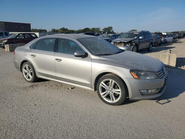 Photo 4 from auction – 2014 VOLKSWAGEN PASSAT SEL with VIN 1VWCN7A38EC081672