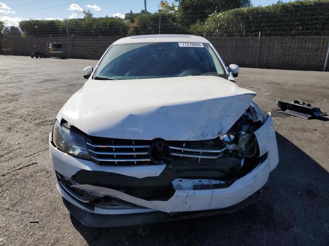 Photo 5 from auction – 2014 VOLKSWAGEN PASSAT SEL with VIN 1VWCT7A35EC048604