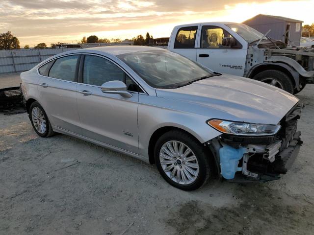Photo 4 from auction – 2016 FORD FUSION SE with VIN 3FA6P0PU7GR322665