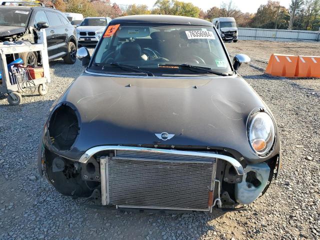 Photo 5 from auction – 2009 MINI COOPER with VIN WMWMF33509TT68468