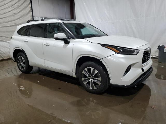 Photo 4 from auction – 2022 TOYOTA HIGHLANDER with VIN 5TDGZRBH6NS255994