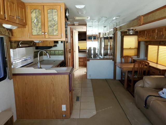 Photo 6 from auction – 2004 FREIGHTLINER CHASSIS X with VIN 4UZAAHDC84CN11055