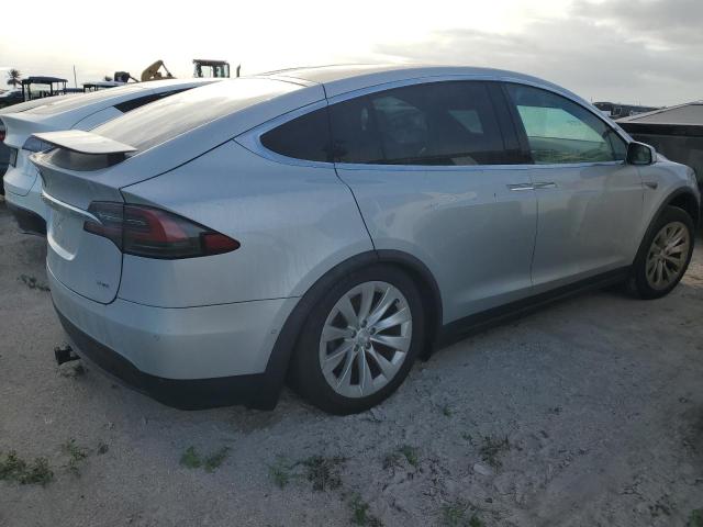 Photo 3 from auction – 2016 TESLA MODEL X with VIN 5YJXCBE27GF011116