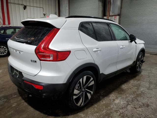 Photo 3 from auction – 2024 VOLVO XC40 PLUS with VIN YV4L12UL4R2272849