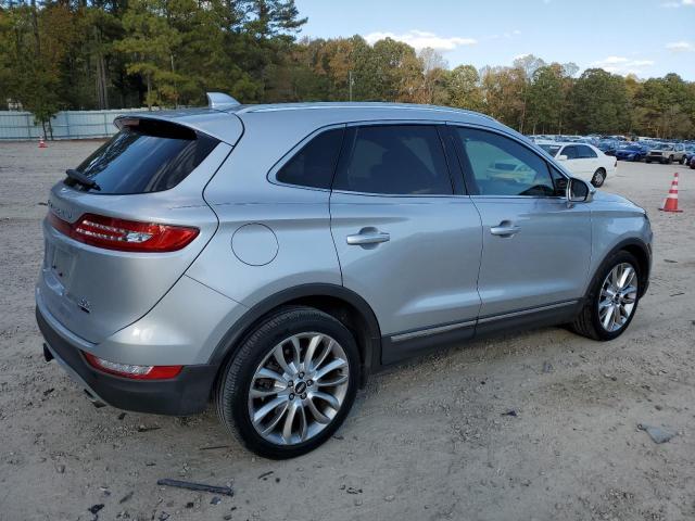Photo 3 from auction – 2016 LINCOLN MKC RESERV with VIN 5LMCJ3C98GUJ11767