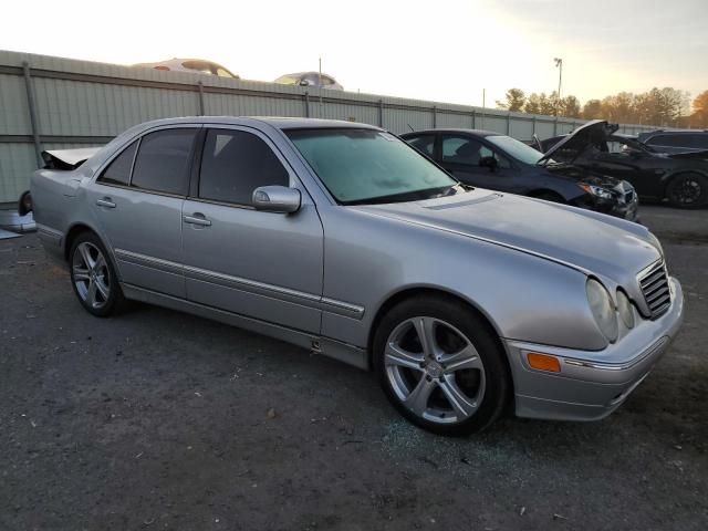 Photo 4 from auction – 2000 MERCEDES-BENZ E 430 with VIN WDBJF83J0YX039131