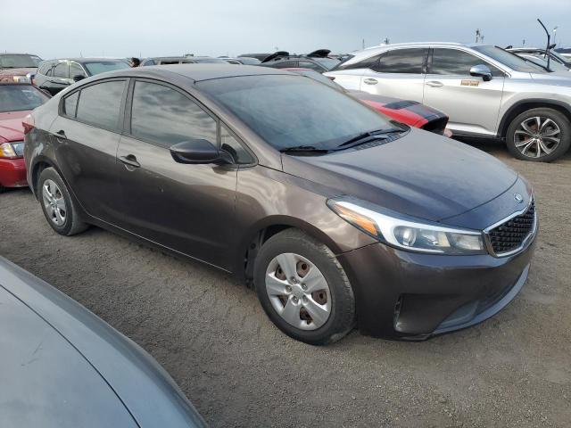 Photo 4 from auction – 2017 KIA FORTE LX with VIN 3KPFK4A74HE068943