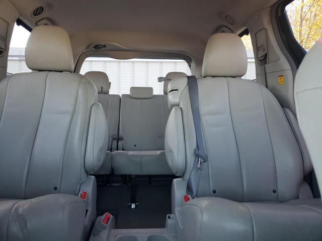 Photo 10 from auction – 2012 TOYOTA SIENNA XLE with VIN 5TDYK3DC4CS248725