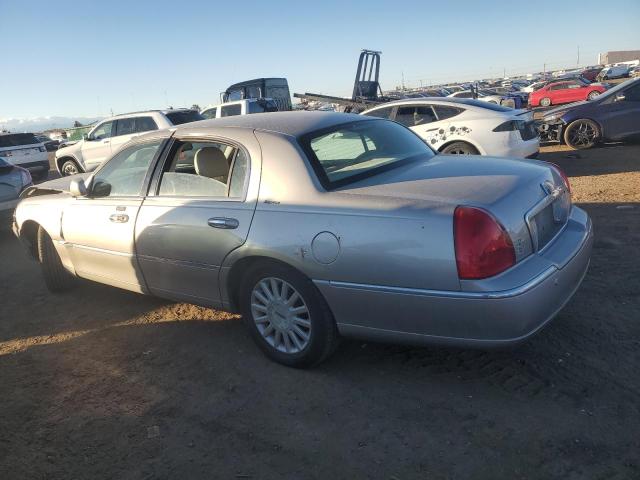 Photo 2 from auction – 2003 LINCOLN TOWNCAR with VIN 1LNHM82W43Y648319