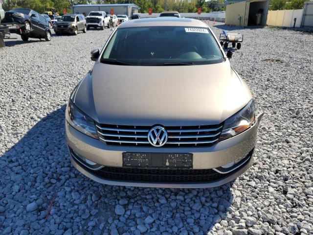 Photo 5 from auction – 2015 VOLKSWAGEN PASSAT SEL with VIN 1VWCV7A34FC038030