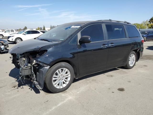 TOYOTA SIENNA XLE 2017 with VIN 5TDYZ3DC0HS781349 - Photo from auction
