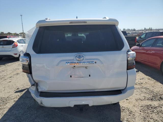 Photo 6 from auction – 2017 TOYOTA 4RUNNER SR with VIN JTEBU5JR9H5471646