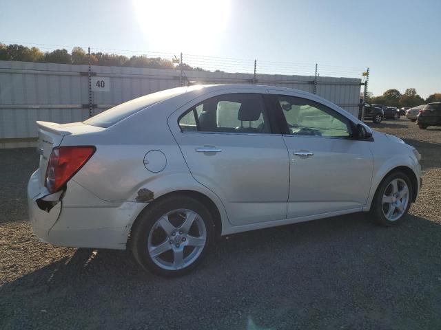 Photo 3 from auction – 2015 CHEVROLET SONIC LTZ with VIN 1G1JE5SB6F4101815