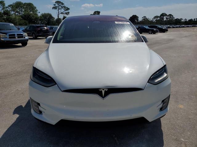 Photo 5 from auction – 2018 TESLA MODEL X with VIN 5YJXCDE22JF105262