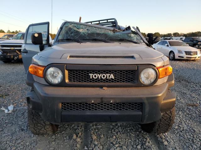 Photo 5 from auction – 2013 TOYOTA FJ CRUISER with VIN JTEBU4BF1DK160724