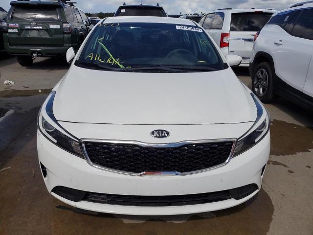 Photo 5 from auction – 2018 KIA FORTE LX with VIN 3KPFK4A71JE216892