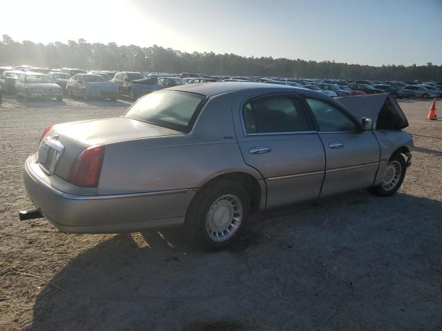 Photo 3 from auction – 2000 LINCOLN TOWN CAR E with VIN 1LNHM81W3YY936535