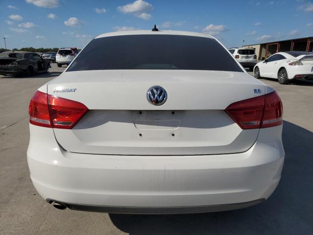 Photo 6 from auction – 2012 VOLKSWAGEN PASSAT SE with VIN 1VWBP7A34CC051331