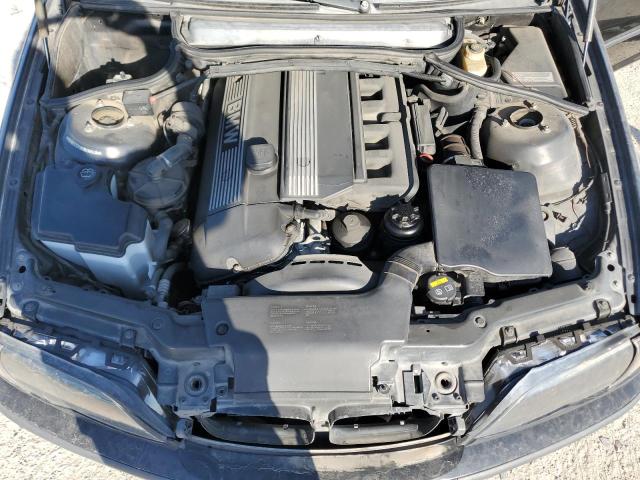 Photo 11 from auction – 2003 BMW 325 I with VIN WBAET37483NJ35528