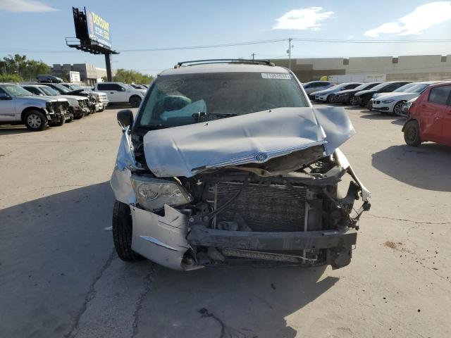 Photo 5 from auction – 2009 CHRYSLER TOWN & COU with VIN 2A8HR44E59R670810