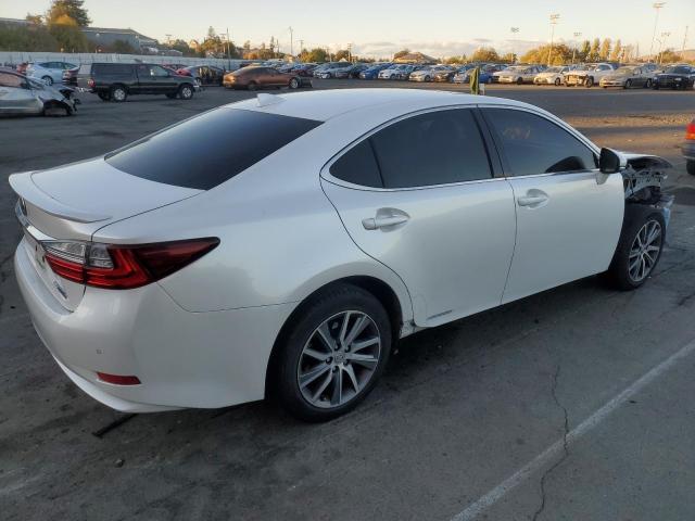 Снимка 3 от търг – 2017 LEXUS ES 300H с VIN JTHBW1GG9H2137355