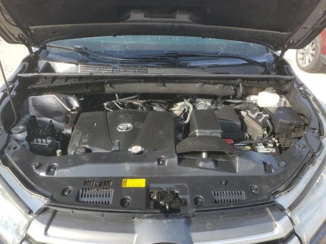 Photo 12 from auction – 2019 TOYOTA HIGHLANDER with VIN 5TDKZRFH9KS566111