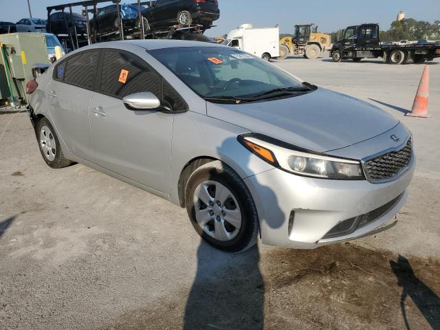 Photo 4 from auction – 2017 KIA FORTE LX with VIN 3KPFK4A74HE038308