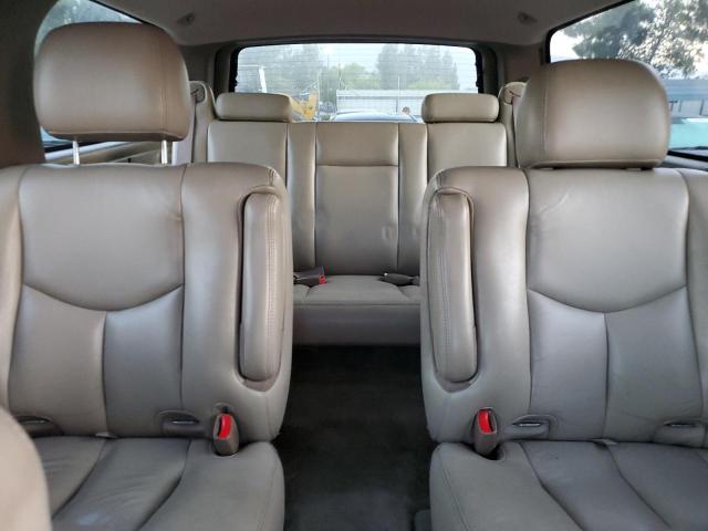 Photo 10 from auction – 2004 CHEVROLET SUBURBAN K with VIN 3GNFK16T74G309646