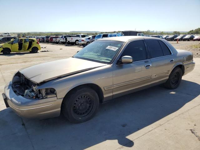 FORD CROWN VICT 2001 with VIN 2FAFP73W71X127996 - Photo from auction