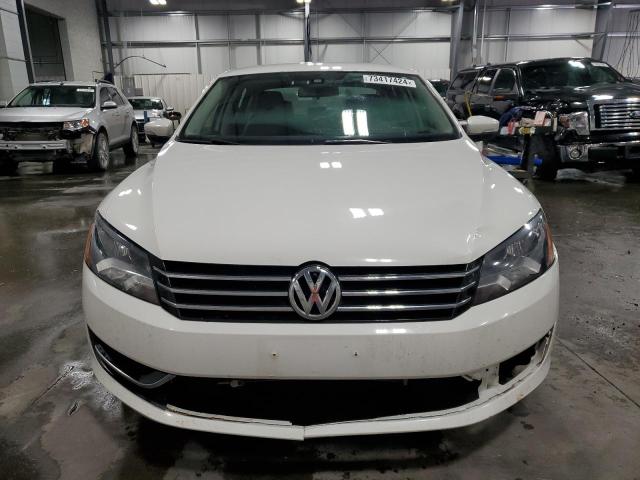 Photo 5 from auction – 2013 VOLKSWAGEN PASSAT S with VIN 1VWAH7A39DC138488