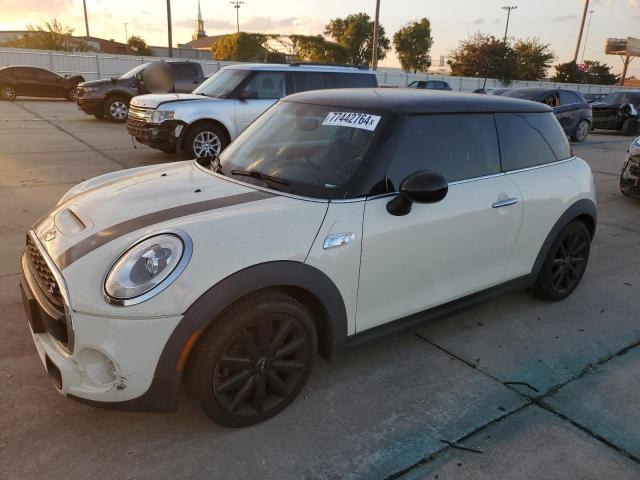MINI COOPER S 2014 with VIN WMWXM7C50ET986720 - Photo from auction