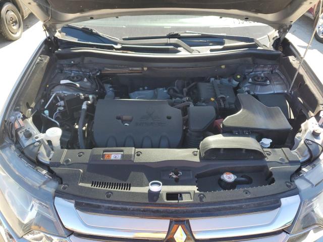 Photo 12 from auction – 2017 MITSUBISHI OUTLANDER with VIN JA4AZ2A32HZ045716