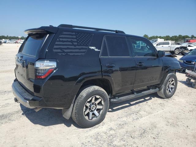Photo 3 from auction – 2020 TOYOTA 4RUNNER SR with VIN JTEBU5JR7L5753874