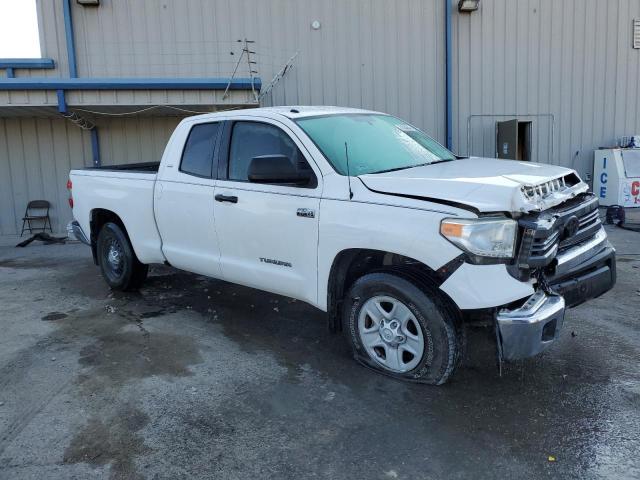 Photo 4 from auction – 2015 TOYOTA TUNDRA DOU with VIN 5TFRY5F11FX175922