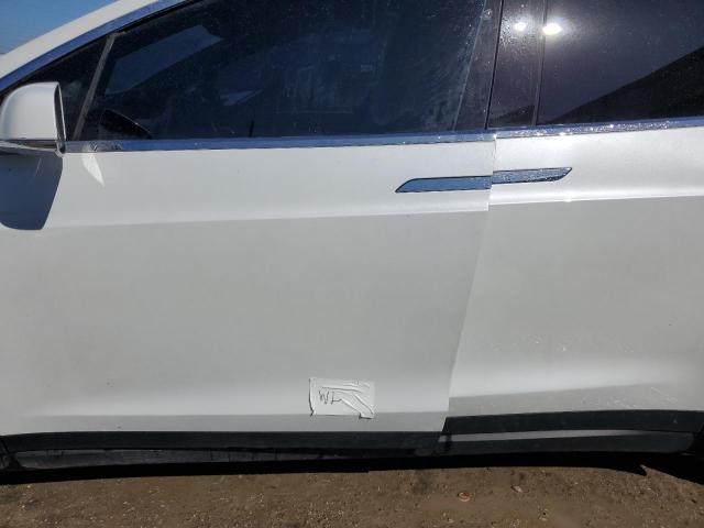 Photo 12 from auction – 2020 TESLA MODEL X with VIN 5YJXCBE25LF281116