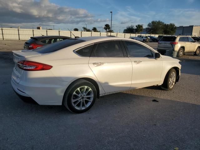 Photo 3 from auction – 2019 FORD FUSION TIT with VIN 3FA6P0SU9KR267409