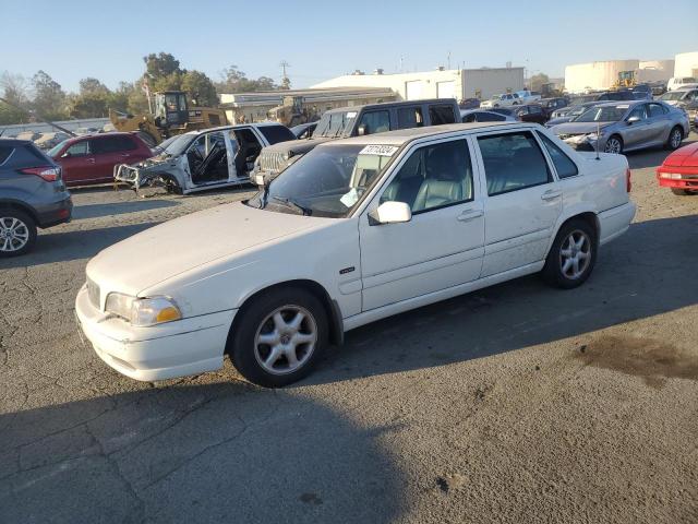 VOLVO S70 1998 with VIN YV1LS557XW1511626 - Photo from auction