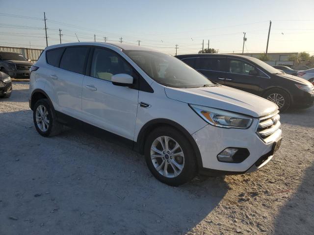 Photo 4 from auction – 2017 FORD ESCAPE SE with VIN 1FMCU0GD1HUC47263