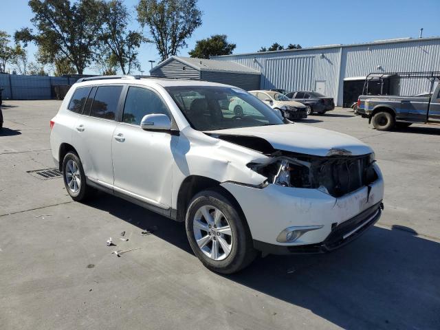 Foto 4 de la subasta – 2013 TOYOTA HIGHLANDER con VIN 5TDBK3EH7DS180762