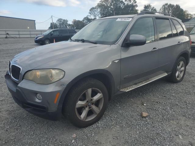 BMW X5 XDRIVE3 2009 with VIN 5UXFE435X9L266131 - Photo from auction