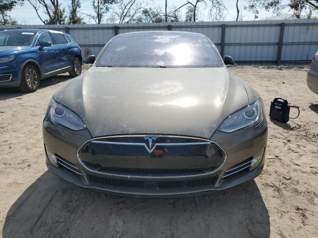 Photo 5 from auction – 2016 TESLA MODEL S with VIN 5YJSA1E20GF129938