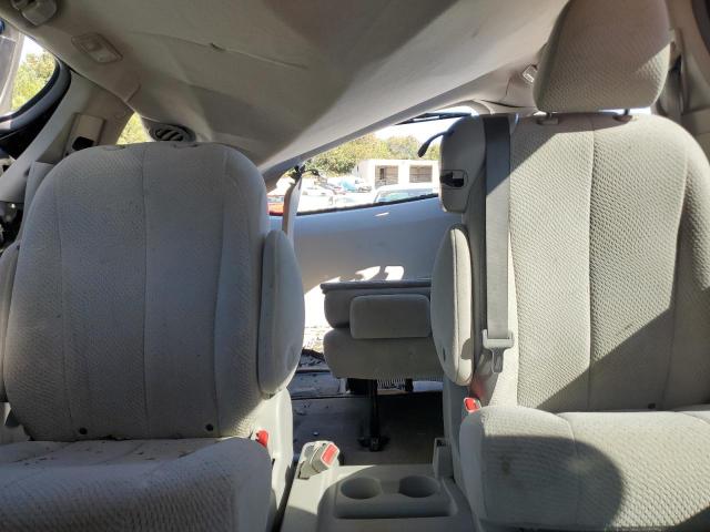 Photo 10 from auction – 2011 TOYOTA SIENNA LE with VIN 5TDKK3DC2BS125591