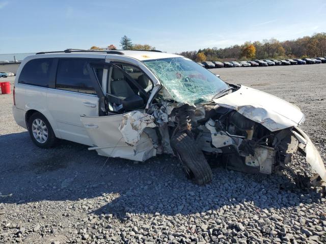 Photo 4 from auction – 2010 CHRYSLER TOWN & COU with VIN 2A4RR4DE9AR314905