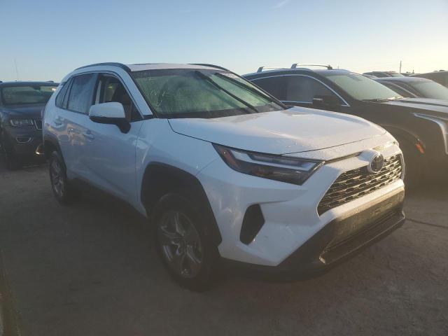 Photo 4 from auction – 2023 TOYOTA RAV4 XLE with VIN 2T3W1RFV9PC224101