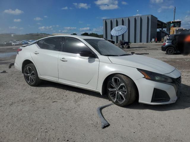 Photo 4 from auction – 2023 NISSAN ALTIMA SR with VIN 1N4BL4CV6PN357619