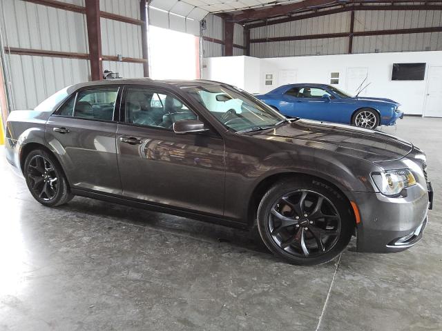 Photo 4 from auction – 2023 CHRYSLER 300 S with VIN 2C3CCABGXPH556296