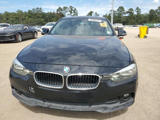 Photo 5 from auction – 2016 BMW 320 I with VIN WBA8E1G5XGNT99358